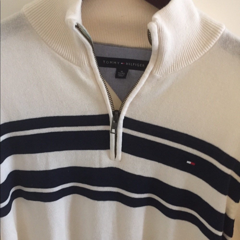 Tommy Hilfiger sweater